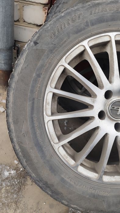 Продам Диски с шинами