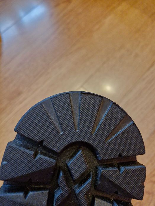 Боти естествена кожа на фирма Мак нови