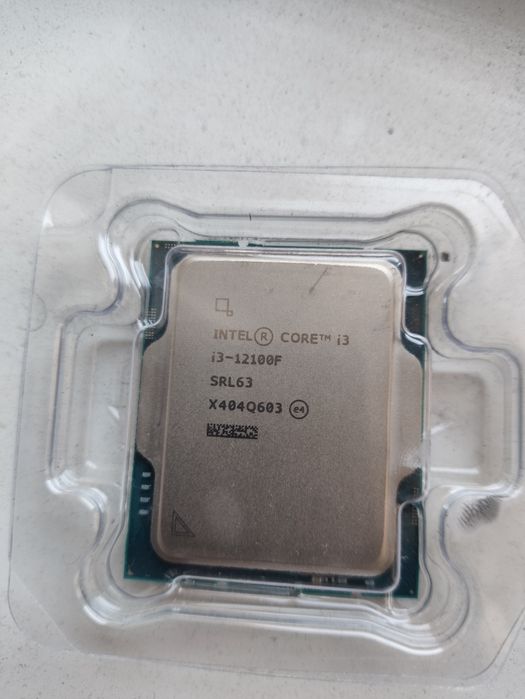 Процессор i3-12100F