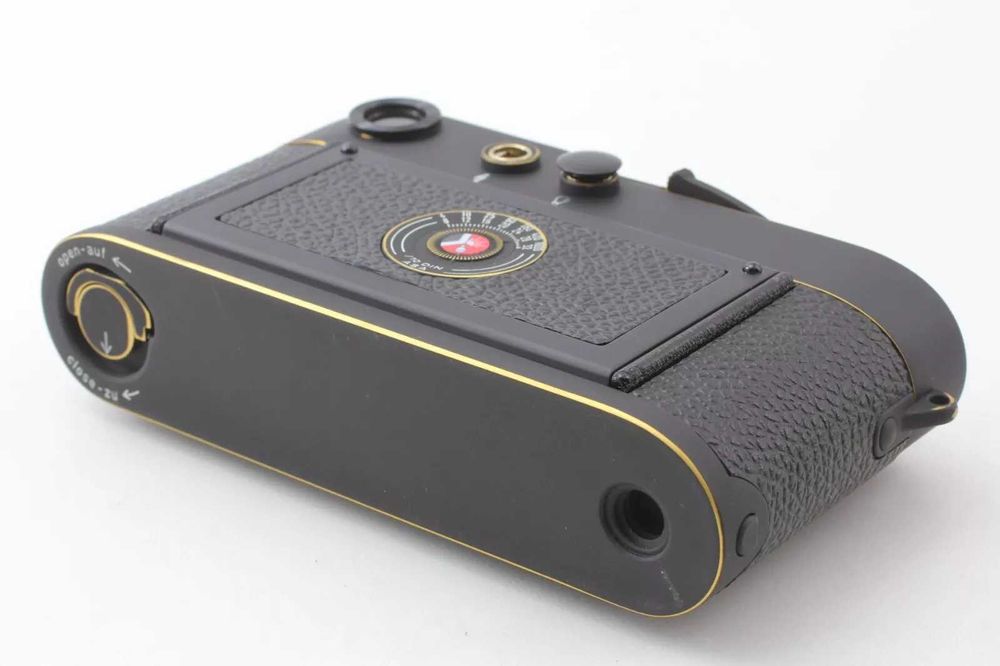 Рядък реставриран филмов фотоапарат Leica M3 35mm 50mm F1.4 обектив