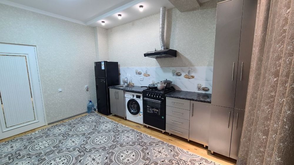 Фарҳодский бозор ёнида 2 хонали квартира ижарага берилади