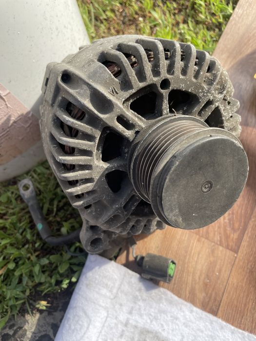 Генератор Passat b6