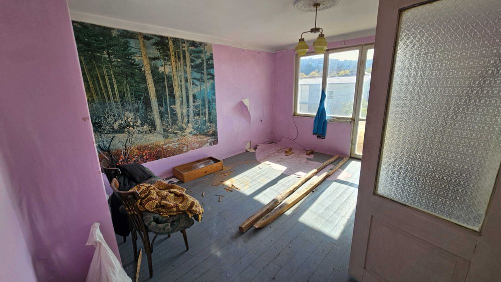 287-Продава се етаж от кооперация в кв. "Добровски“