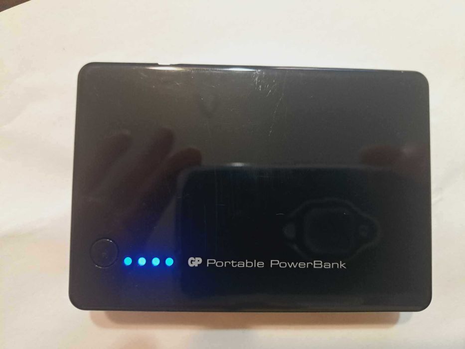 Външна батерия, Марка GP, 8400 mAh, 2 USB port