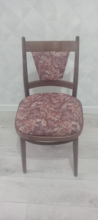 Продам стулья  Чехословакия, количество  5 шт