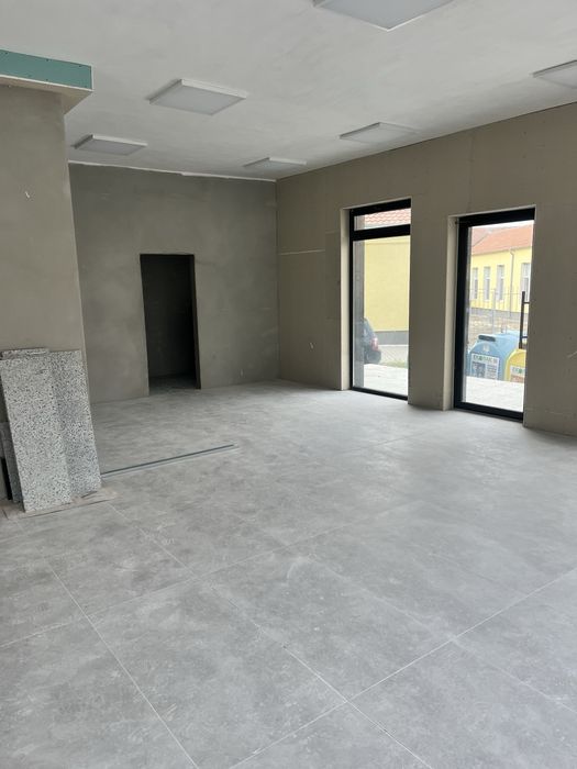 Дава се под наем Магазин в Айтос - 140 кв.м за 510 € - Снимка #9