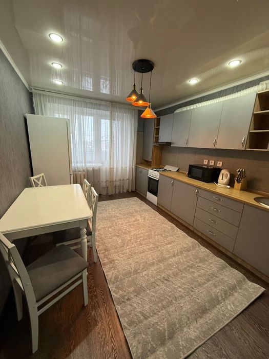 Продам квартиру, 63 квм, центр