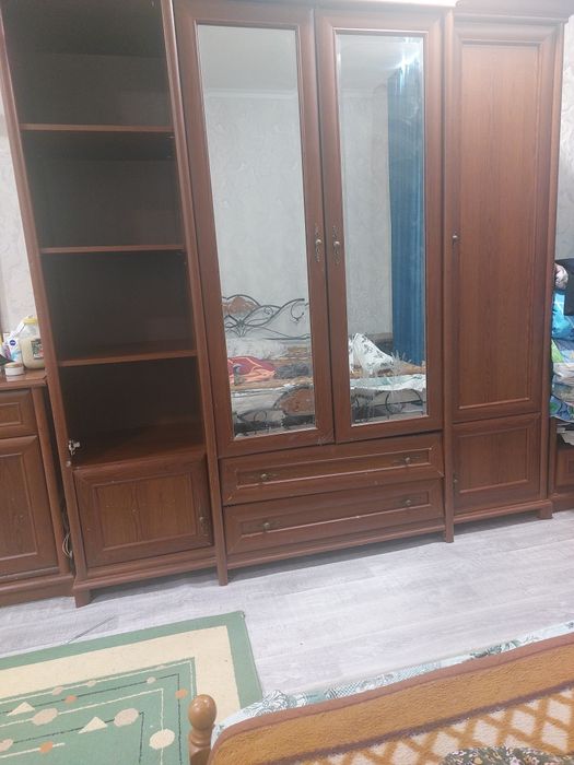 Продаётся спальный шкаф