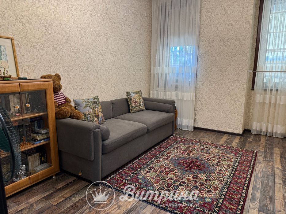 Трёхкомнатный дом, с ремонтом отличная локация