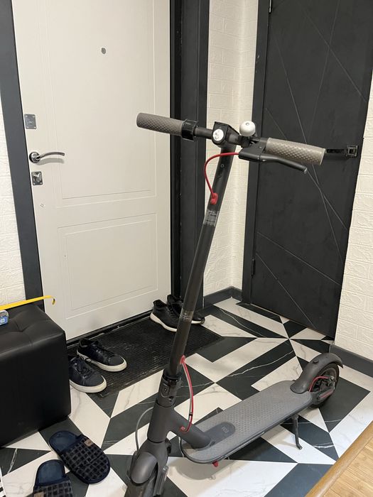 Продаю электросамока