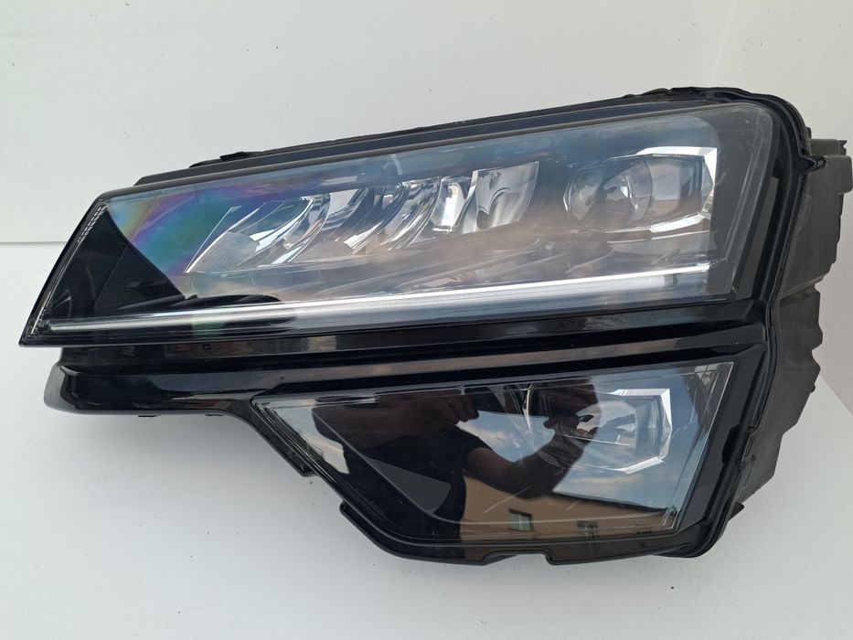 Ляв фар Skoda Karoq Led Шкода Кароя фарове