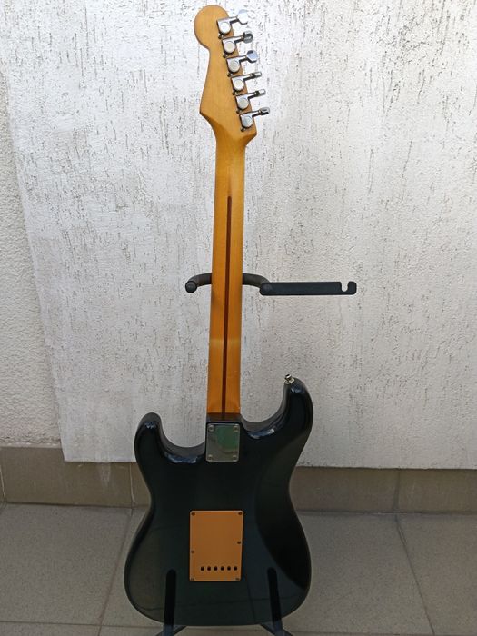 Fender Stratocaster MIJ E Series електрическа китара Фендър японска от 80те години