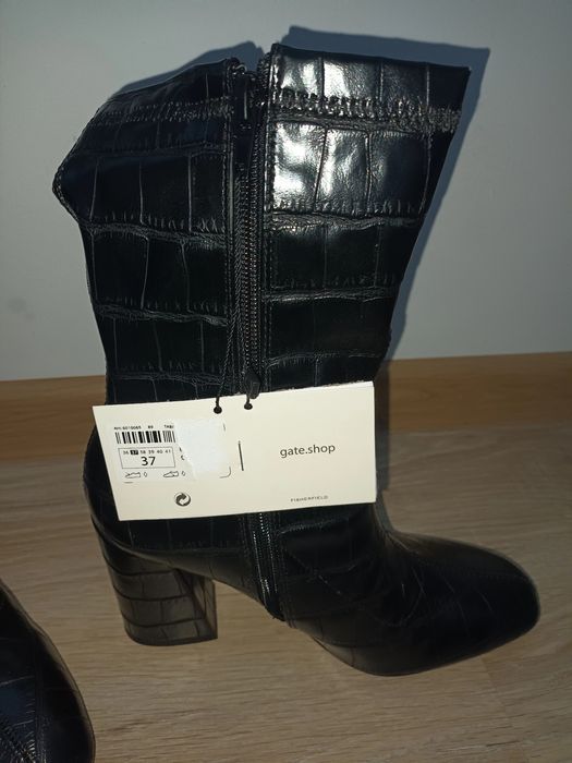 Дамски черни ботуши