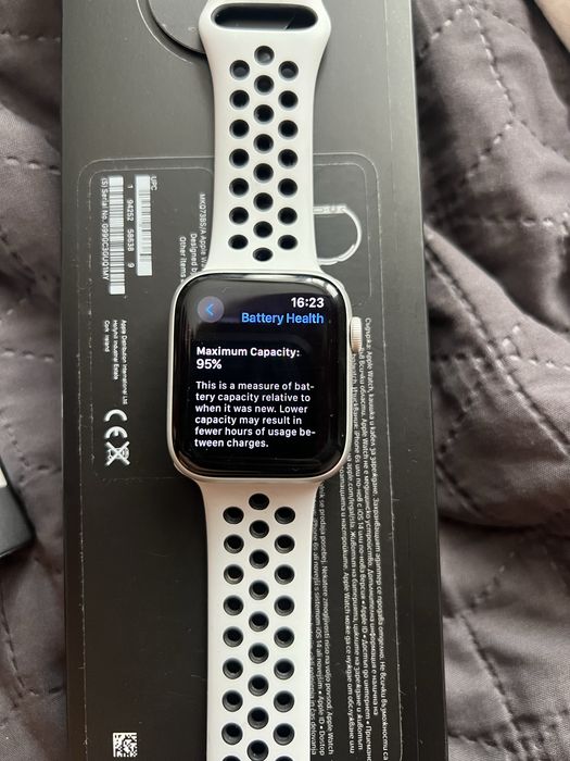 Apple watch Nike SE 44mm 95% батерия