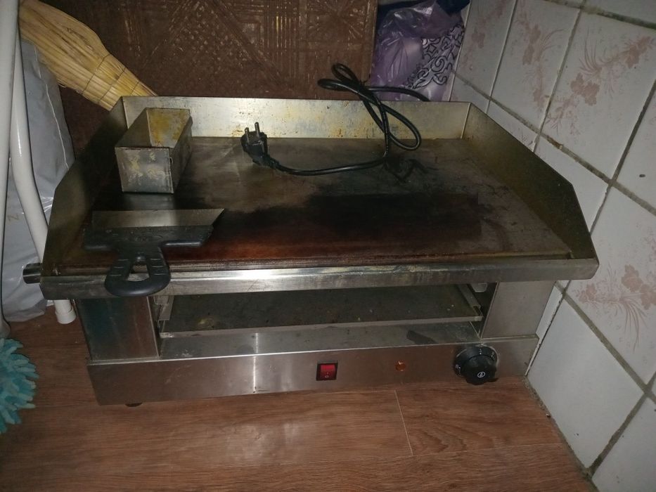 Продам 2 гриль аппарата для Фаст-фуд.