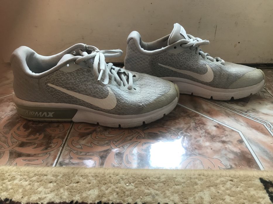 Маратонки Nike