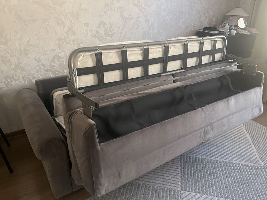 Диван кровать .. срочно срочно