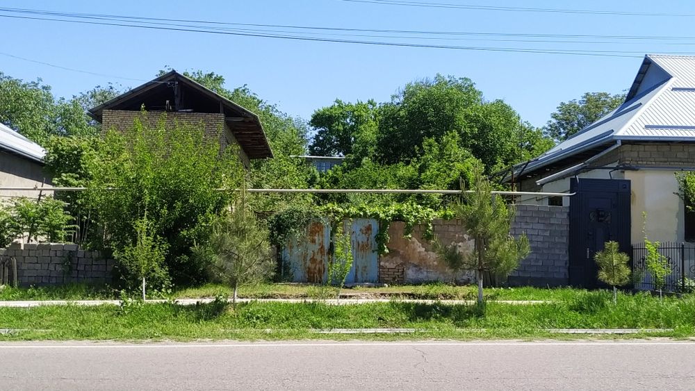 Продается участок в центре города