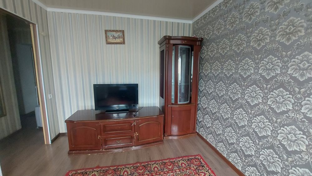 Отдам даром, мебель, газплиту.