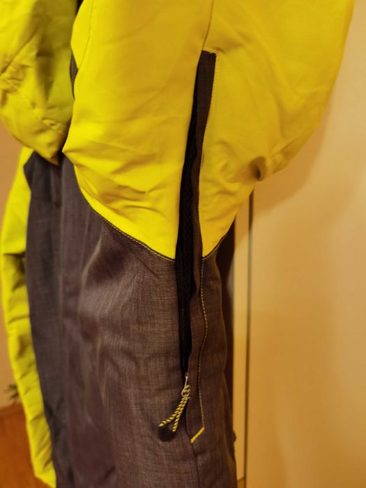 Geaca iarna/ski Crivit, groasa, impermeabila, marimea S, noua