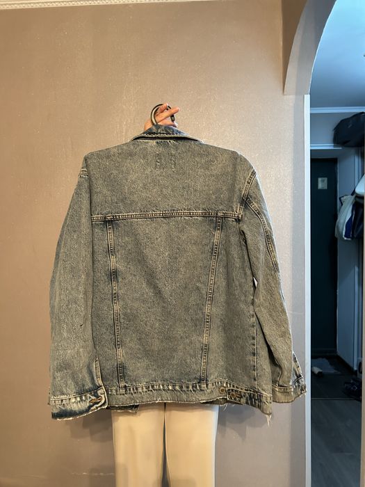 Джинсовая куртка bershka