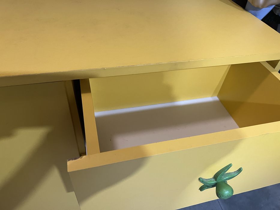 Голям шкаф за обувки