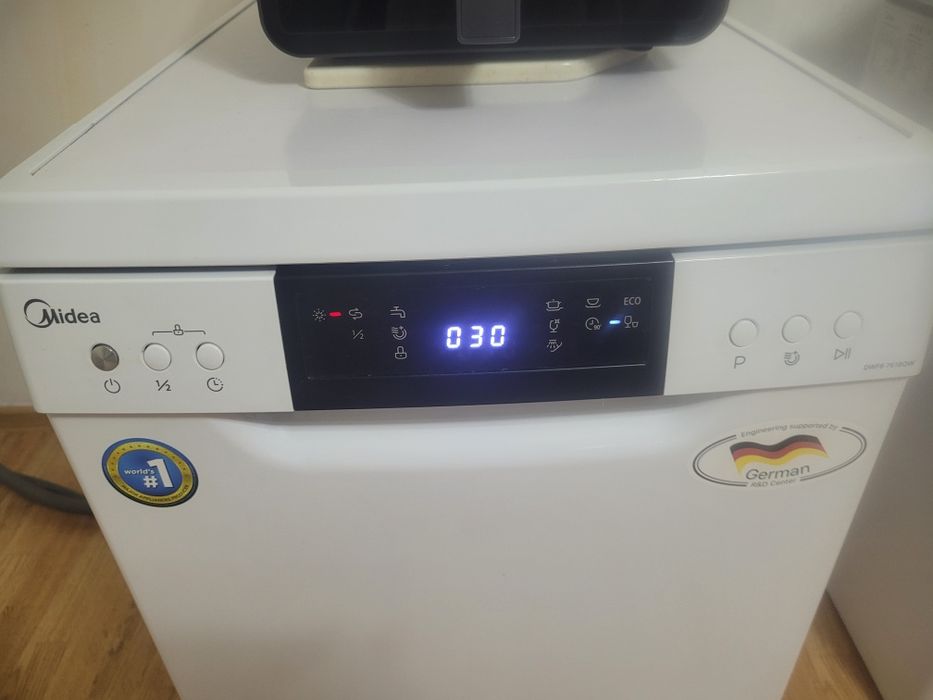 Посудомойчная машина Медея