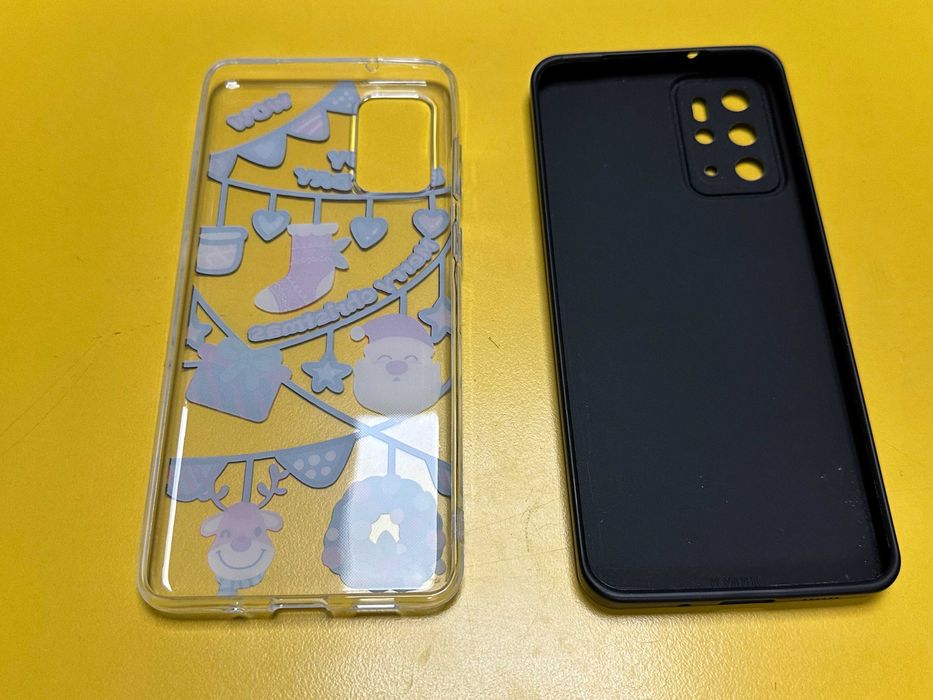 Два коледни кейса за Samsung Galaxy S20 Plus