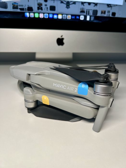 Drona DJI Mavic AIR 2 Fly More Combo