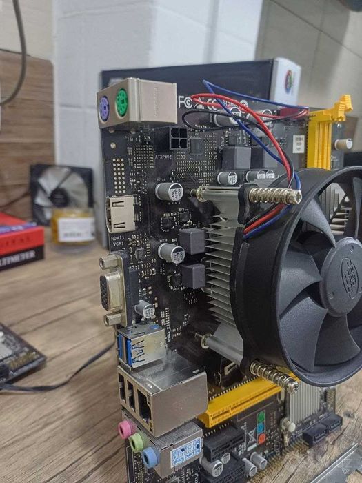 Комплект: Biostar H110MHC + Intel Core i3-8100.