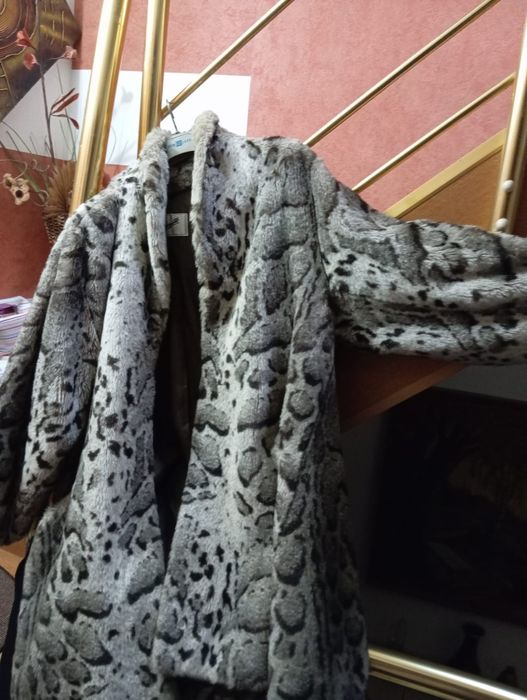 Haine de blana sintetica de leopard