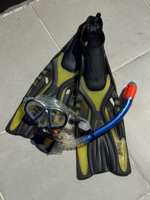 Плавници Crivit + Маска за гмуркване +Шнорхел с клапан