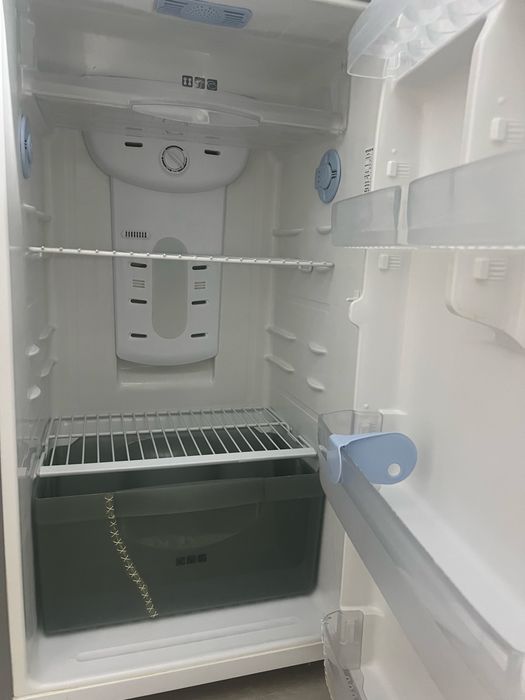 Продам холодильник Samsung