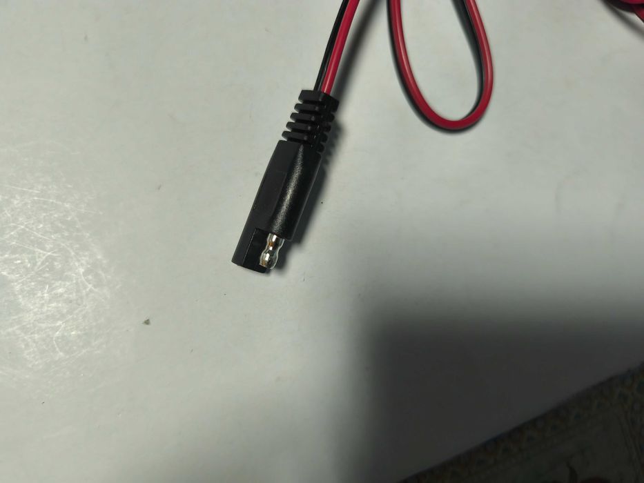 Incarcator digital smart de acumulatori Li-ion 6V/12V