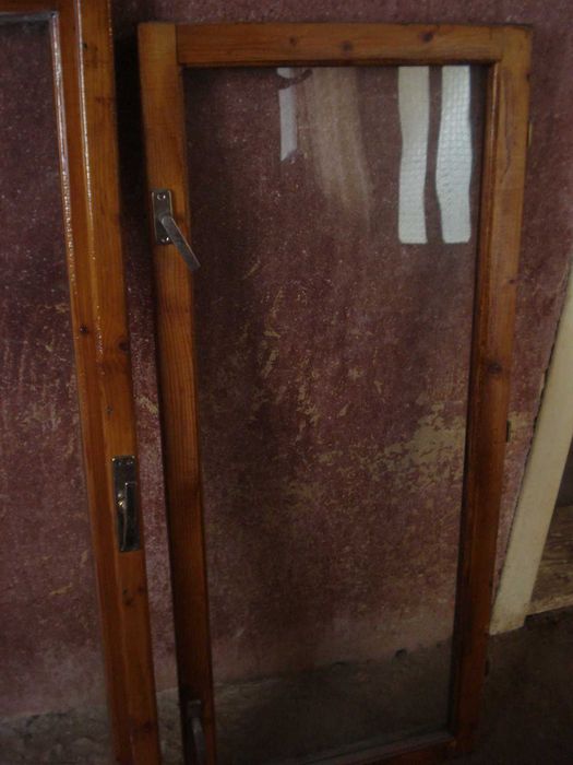 vand geamuri lemn masiv duble incuietoare balamale sticla