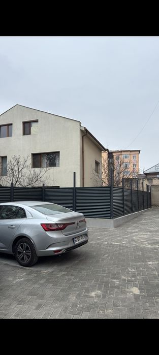 Porti ,garduri,lacre jaluzea , tabla decupata porți fier forjat, lacre