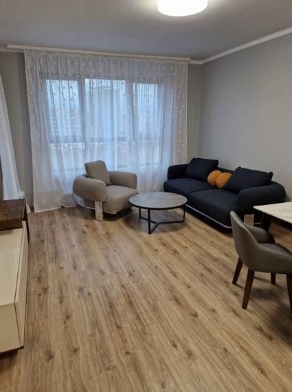 Дава се под наем Двустаен апартамент в София, Младост 4 - 73 кв.м за 698.19 € - Снимка #1