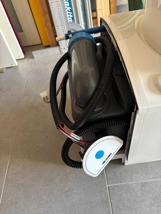 Химическа тоалетна за кемпер Thetford C220