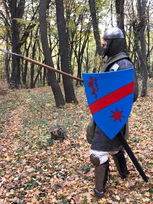 Средновековен щит - ръчно изработен  за исторически възстановки (Reenactment) / LARP