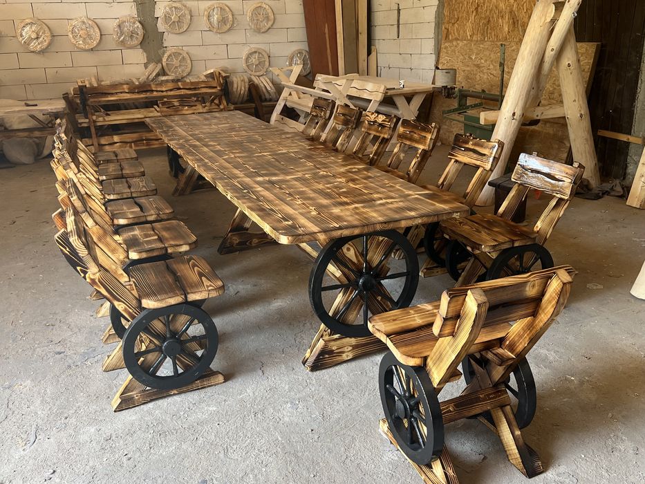 Leagan masiv de brad din bila rotunda