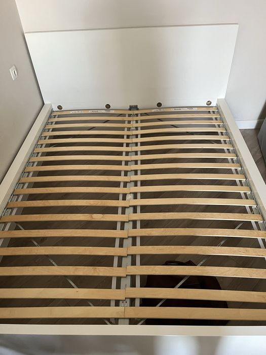 Кровать Ikea 160x200 без матраса