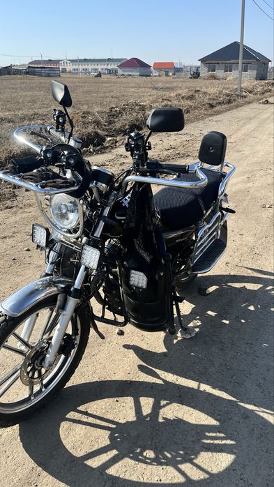 GSX200 мотоцикл.