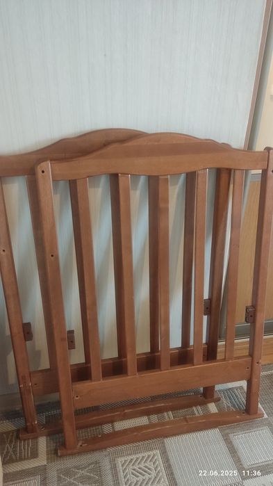 Детская кроватка
