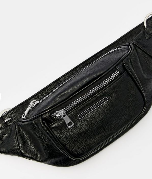 Нова дамска чанта Mohito