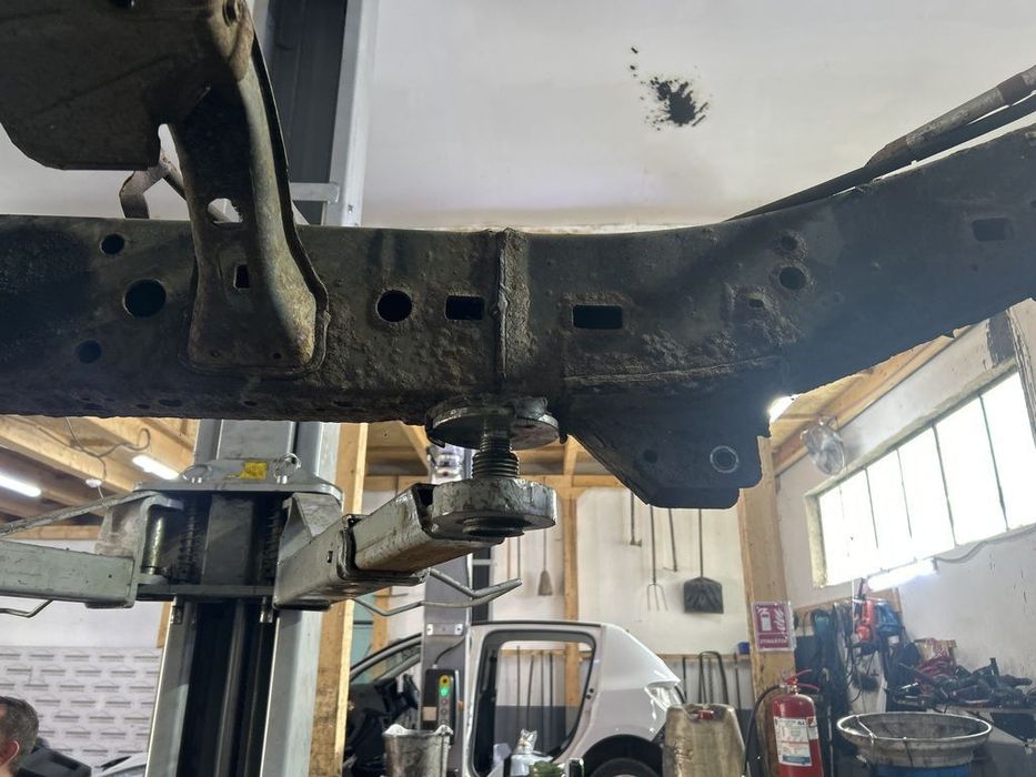 Sasiu Toyota Land Cruiser J12 3.0 D - 4D 2003 2002 - 2010 SUV (1305)