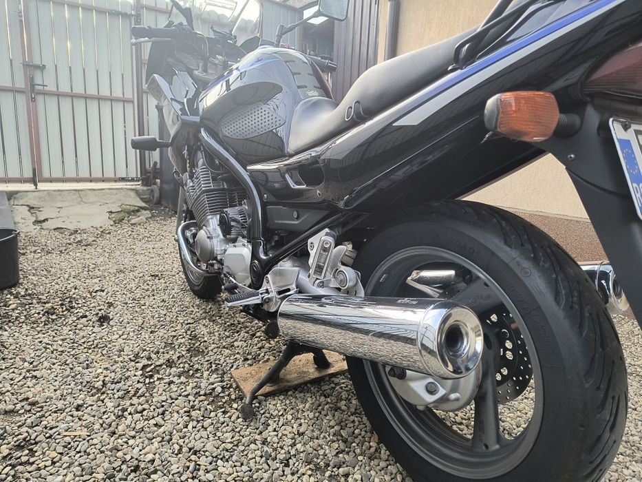 Vand motocicleta yamaha