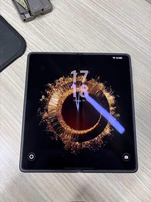 Продам Huawei Mate X6 16/512