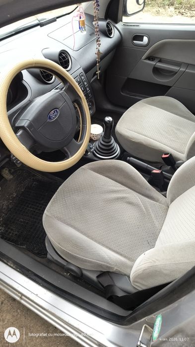 Vand sau schimb Ford fiesta 1.4 Tdci
