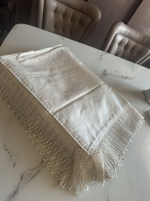 Продавам спален конплект луксозен коприна