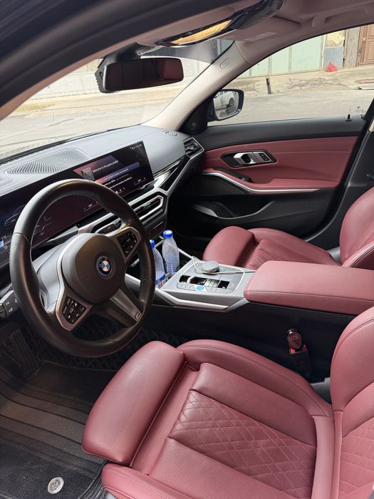 Bmw I3 35L 340 ot kuchi srochna sotiladi.